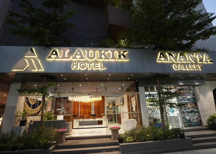 Alaukik Hotel Shirdi