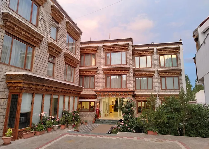 The Sera Courtyard