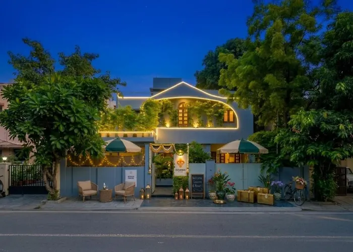 Giovanni House