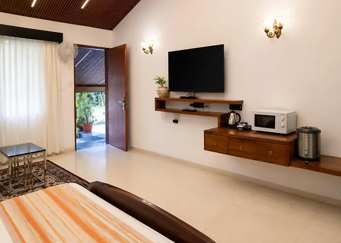 Anand Resort - A Luxury Private Pool Resort In Nashik