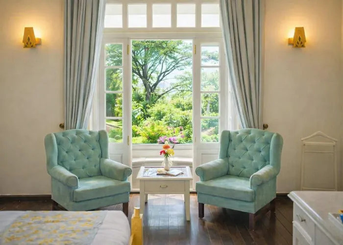 Hotel Pine Retreat Mallroad