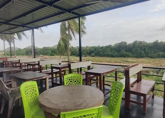 Archana Guest House River View