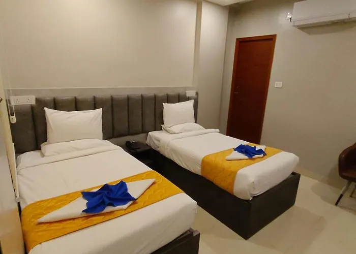 Hotel Ceasta Us Consulate Hyderabad, Gachibowli