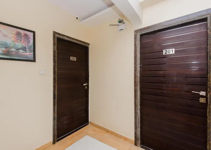 Hotel O Alfa Grand Near Chhatrapati Shivaji International Airport Mumbai