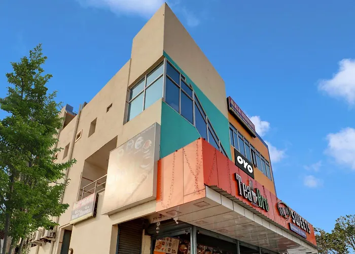 Hotel O Vlr Residency