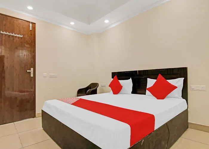 Hotel O Vibhu Residency Near Noida Sector 81 Metro Station