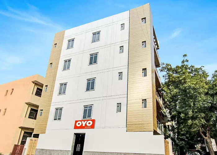 Hotel O The Royal Guest House