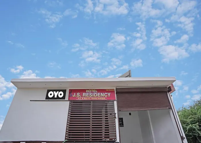 Spot On J S Residency Hotel Kanpur
