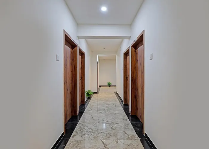 Hotel O Royal Raj