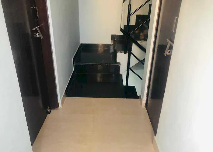 Hotel O Dev Mansarovar