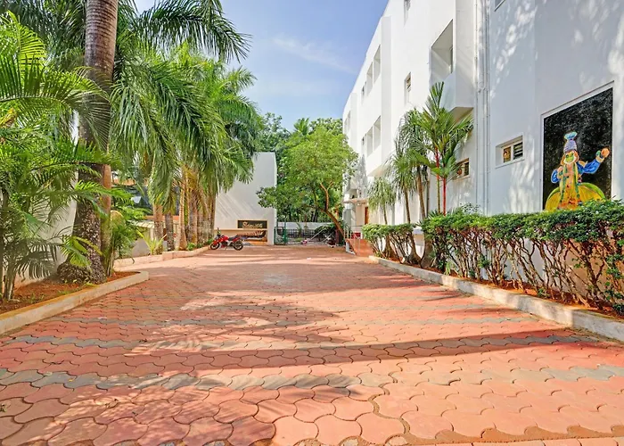 Collection O Rohini Hills
