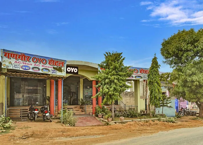 Hotel O Gangaur Midway