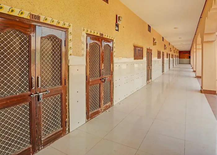 Collection O Mg Hotel & Resturant