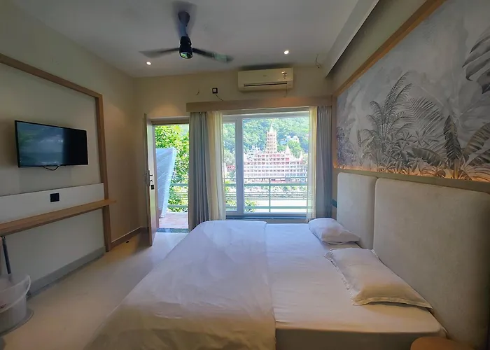 Kunwar Residency Hotel Rishikesh