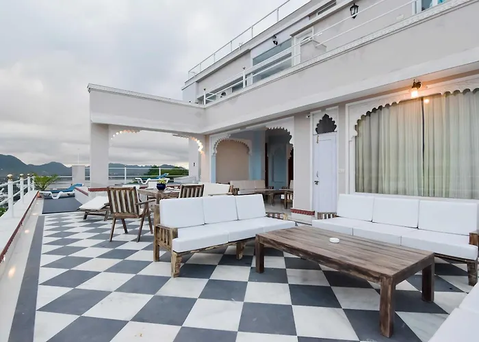 Hotel Raj Kuber Udaipur