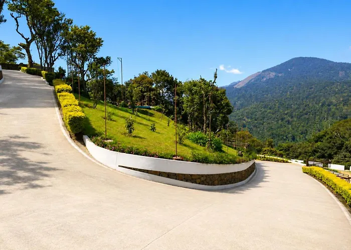 Shola Crown Resort - Munnar