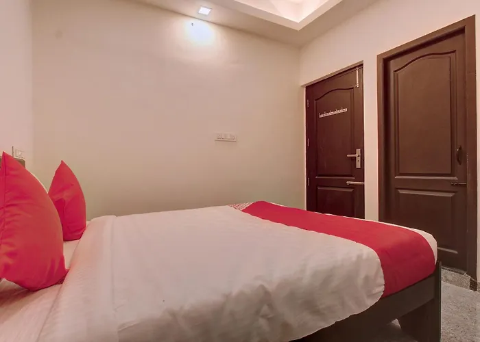 Hotel O Blue Moon