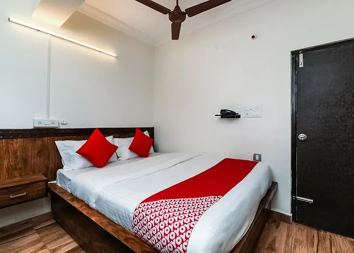 Hotel O Naaidu Grand