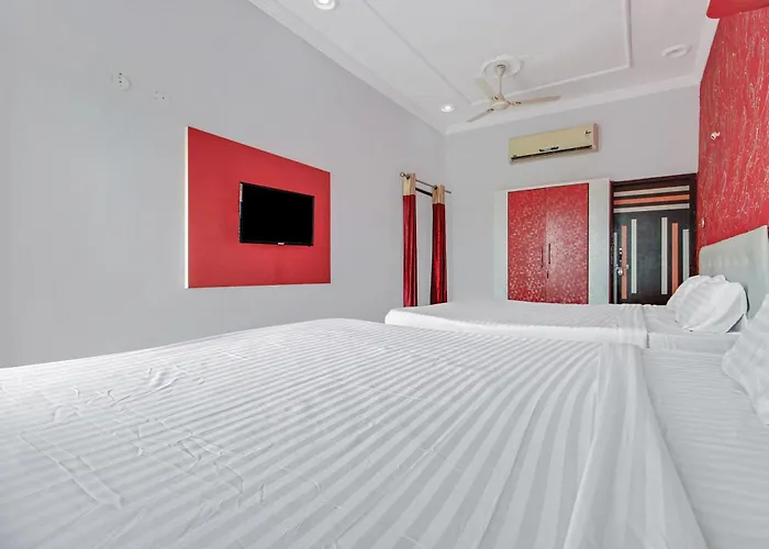 Hotel Raj Inn