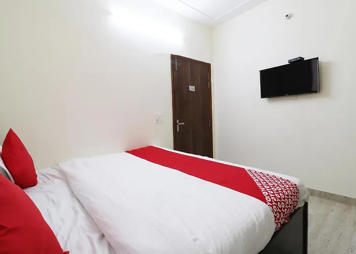 Hotel O Royal King Deluxe