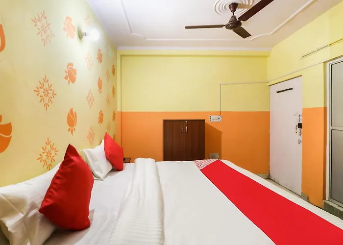 Hotel O Moon Tara
