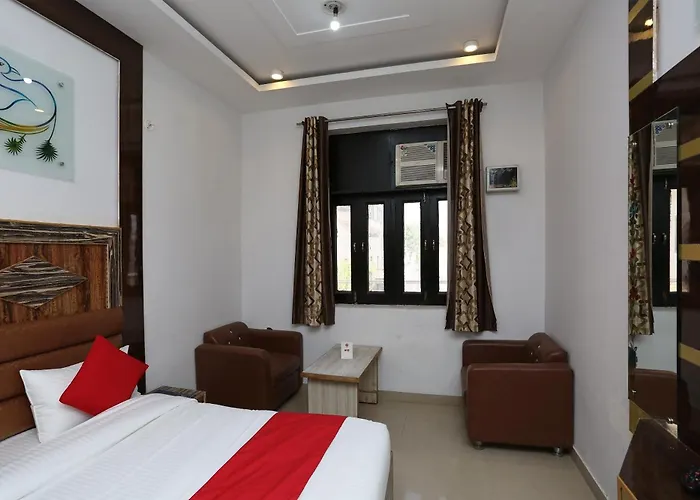 Super Hotel O Shree Radha Resort