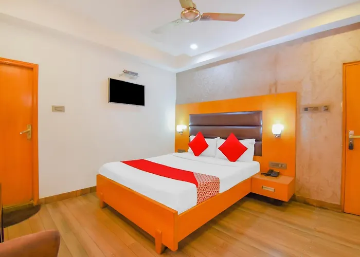 Super Oyo Krishna Guest House