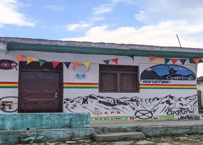 Spot On Hotel Moon Cafe And Homestay
