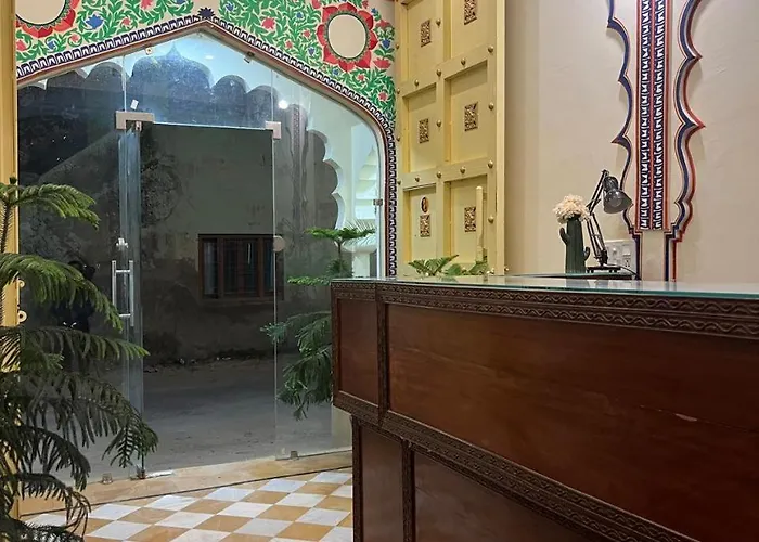 Banana Hostel Pushkar