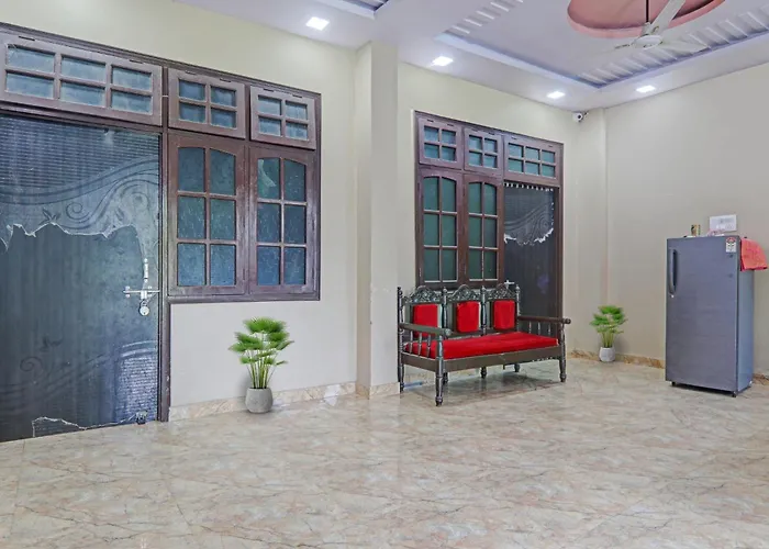 Spot On 70802 Hotel Durga Shiv