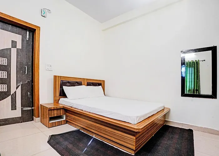 Hotel O Sadhna Holiday Home