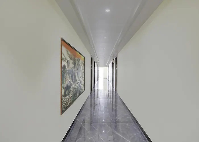 Hotel O Hill Park I Vadodara