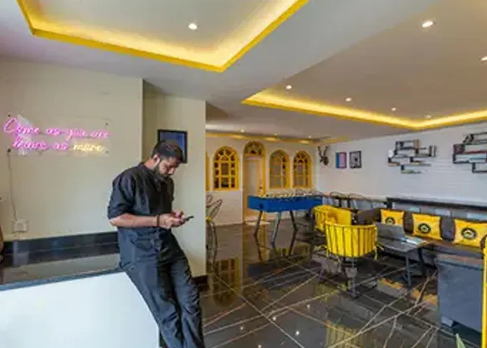 The Hosteller Shimla