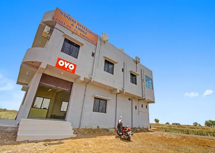 Hotel O Manjiri Restaurant & Lodging Nagpur