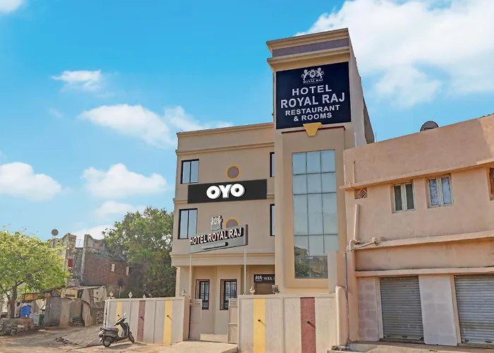 Hotel O Royal Raj