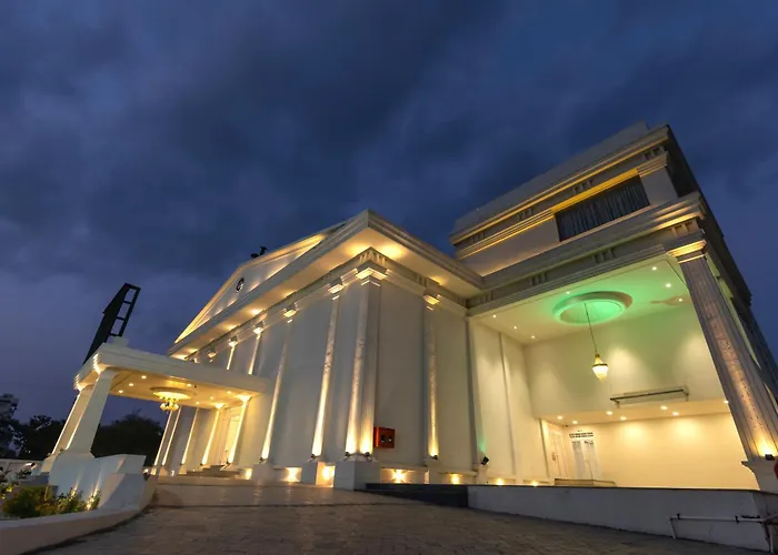The Grand Monarch Hotel, Ujjain