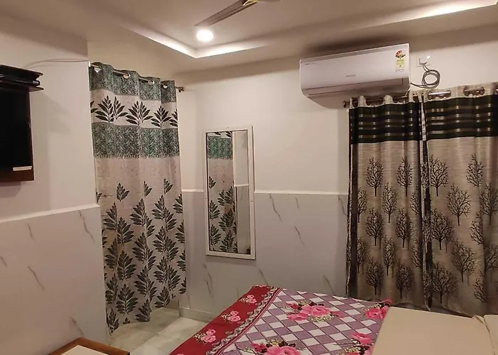 Hotel O Hanuman Residence