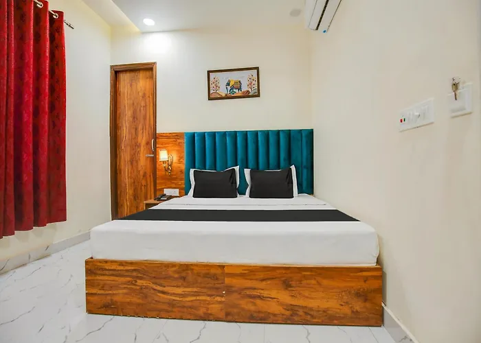 Hotel O Holiday First