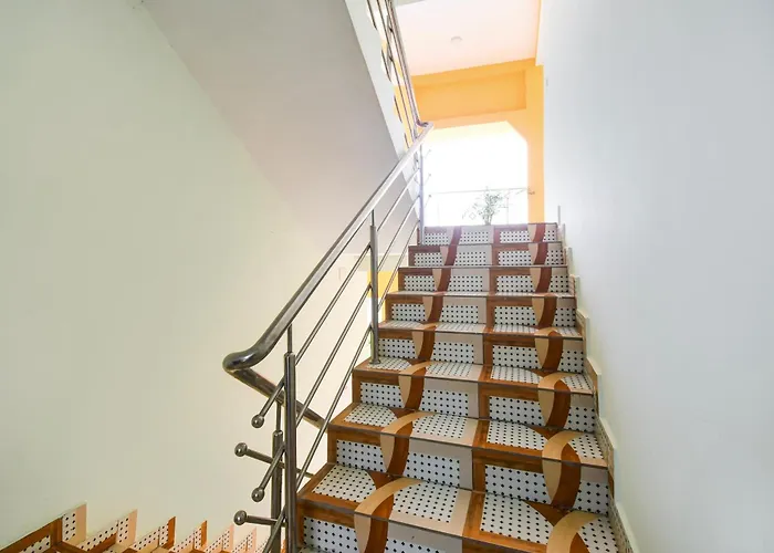 Hotel O Astha Homestay