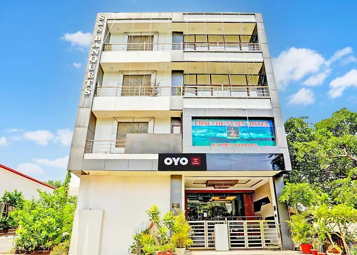Hotel O Fish Fountain Hotel