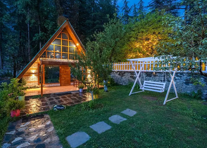 The Social Stays Kasol