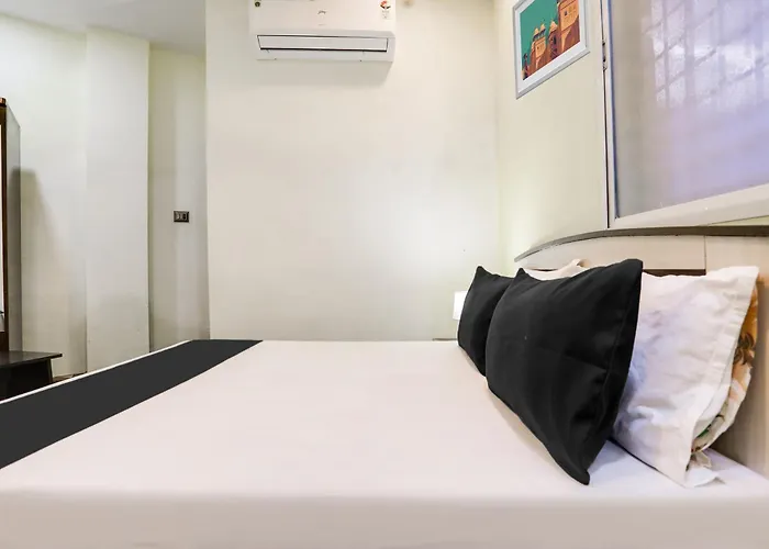 Hotel O City Hotel & Lodge Raipur (Chhattisgarh)