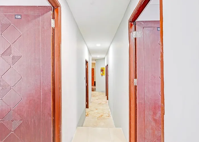 Hotel O Sholinganallur Near Anjaneya Temple
