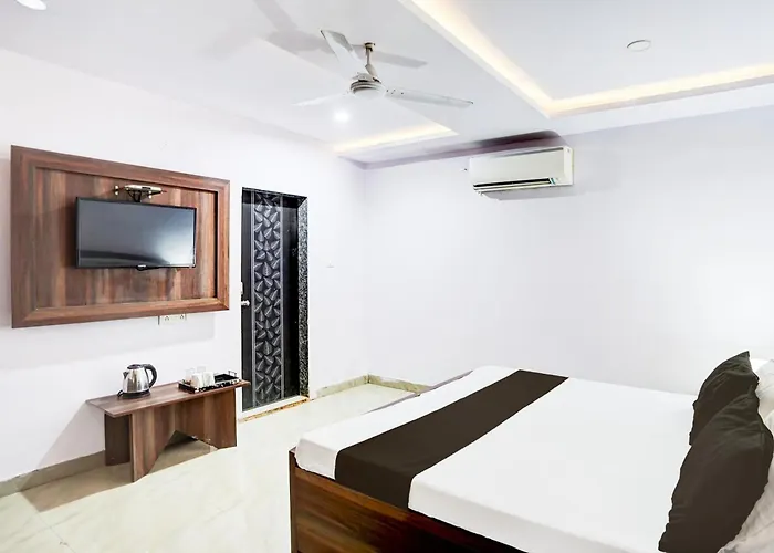 Hotel O City Palace Hotel