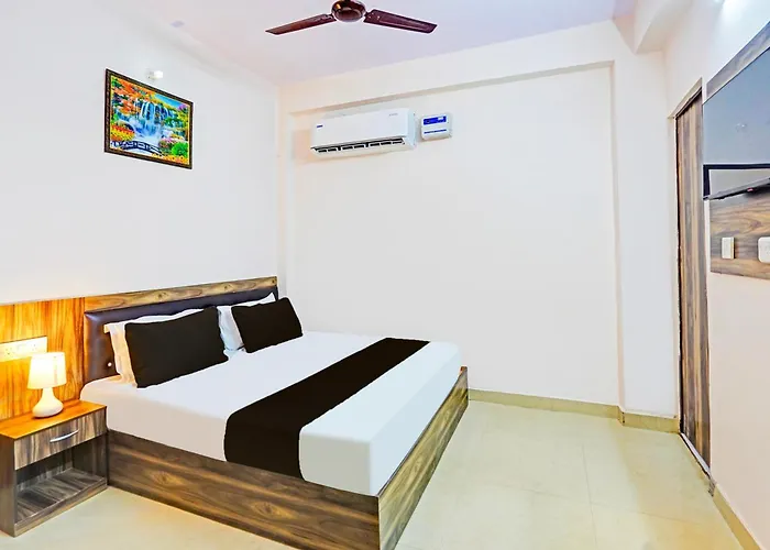 Hotel O Star Inn Residency