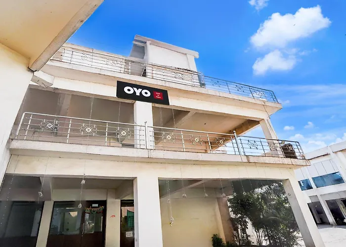 Hotel O Ss Palace