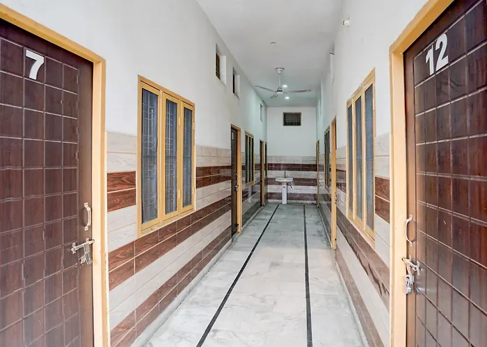 Spot On Dehra Sabri Hotel