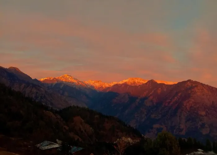 Hima 360, A Frame Cabin, Panaromic Sainj Valley Views, Bhatkanda