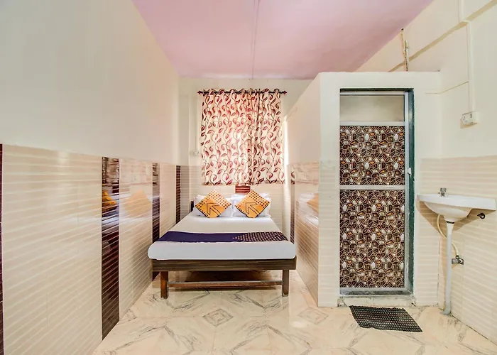 Spot On Sairaj Lodging & Boarding