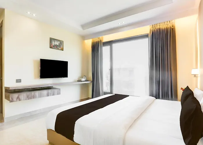 Super Townhouse Isbt Dehradun